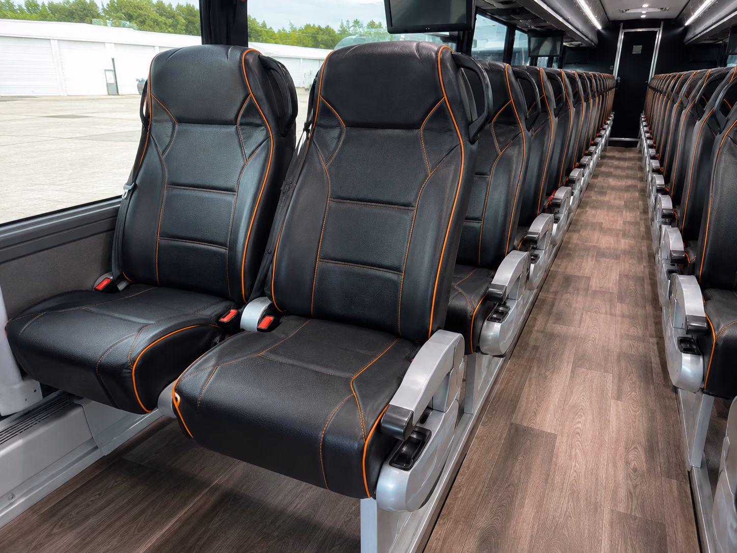 airport transfers between oak emeryville and oakland