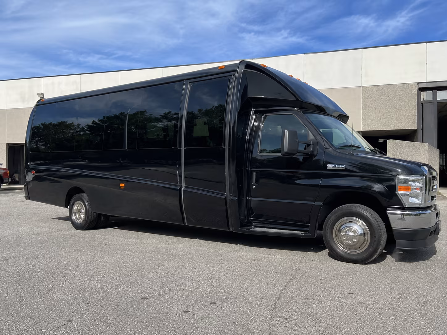 berkeley airport shuttle bus rentals for private groups